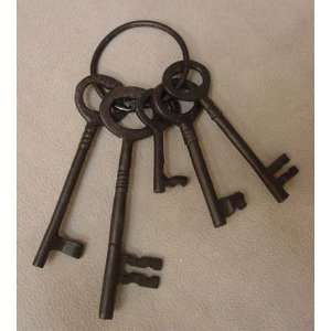  Keys on Ring  Metal