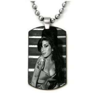  Amy Winehouse 5 Dogtag Pendant Necklace w/Chain and 
