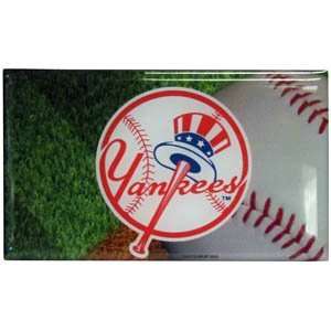  New York Yankees Dome Magnet 3 Inch Wide W/ Baseball 