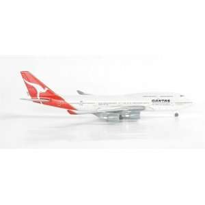  Magic Qantas B747 400 1/600 Toys & Games