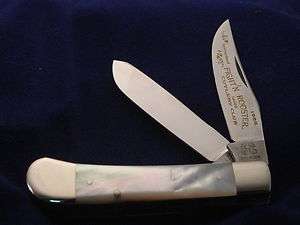 FIGHT N ROOSTER PEARL 1982 ICC 1 OF 600 2 BLADE TRAPPER #067  