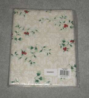 NEW PFALTZGRAFF TABLECLOTH WINTERBERRY 60 X 102  