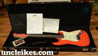   classic C neck. Comes with deluxe G&L hard case. Weights 8lb 1oz