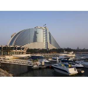  Jumeirah Beach Hotel, Dubai, United Arab Emirates, Middle 