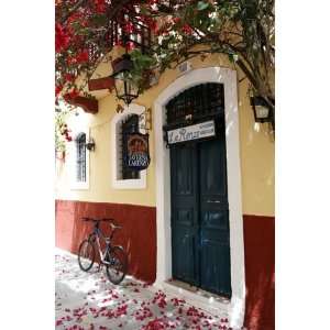  Colourful Alleyway and Entrance to Taverna Larenzo 