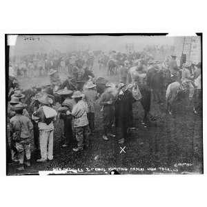    Gen. Angeles & troops awaiting orders near Torreon