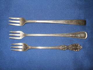 OLD SHELL CONDIMENT FORKS, ROGERS ONEIDA HOTEL PLATE  