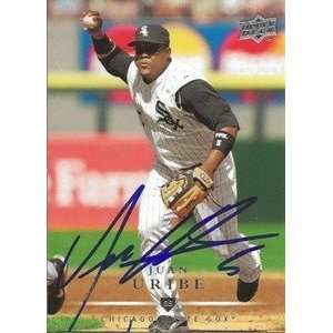  Juan Uribe Signed Chicago White Sox 2008 UD Card Sports 