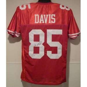  Vernon Davis Signed Jersey   w sewn on name numbers 
