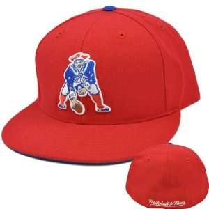 NFL Mitchell Ness Throwback Logo Hat Cap Fitted TK03 New England 
