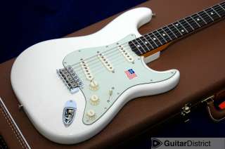 New USA Fender ® Vintage Hot Rod 62, Stratocaster, Strat®, White 