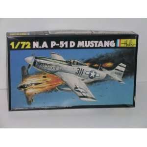   51D Mustang Fighter Aircraft   Plastic Model Kit 