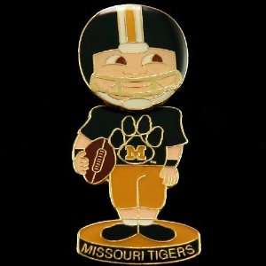  Missouri Tigers Bobblehead Football Player Pin Sports 