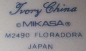 Set (4) Mikasa Ivory China FLORADORA Cups and Saucers  