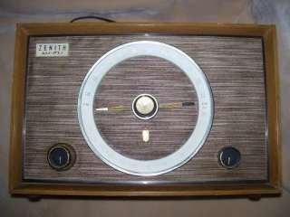 Vintage Zenith Tube Type radio  