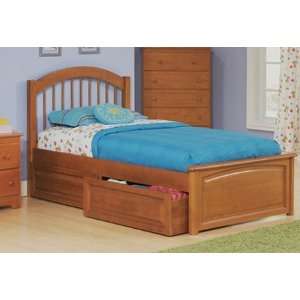  Windsor Bed   Full Raised Panel Footboard with Under Bed 