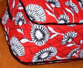   , BLACK & WHITE DECO DAISY BOWLER TOTE BAG PURSE NEW WITH TAGS  