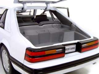 1986 FORD MUSTANG SVO WHITE 118 SCALE DIECAST MODEL  