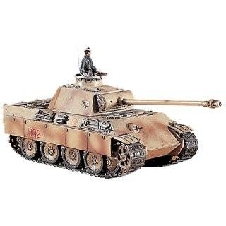  Hasegawa 1/72 M24 Chaffee Light Tank Toys & Games