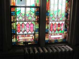 VICTORIAN ANTIQUE STAINED GLASS WINDOW JB001  
