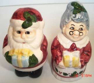 Santa and Mrs. Claus Salt and Pepper Shakers Christmas  