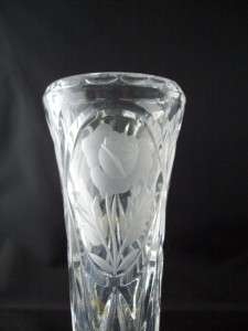 Beautiful Clear Glass Vase with Cut Flower Design LOOK  