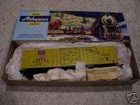 Athearn HO 57 Mech. Reefer Union Pacific 460135 #5467  