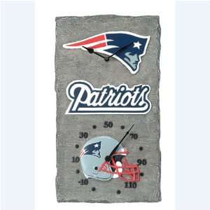  New England Patriots NFL Clock & Thermometer (18 