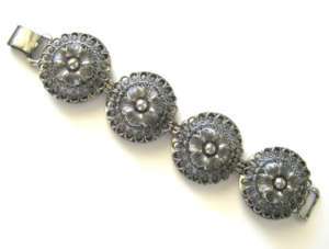 Vintage Silvertone Filigree Domed Links Bracelet  