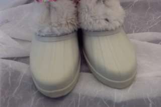   White w/White Fur Snow/Winter/Warm BOOTS 8 CANADA Pink Shoe Laces