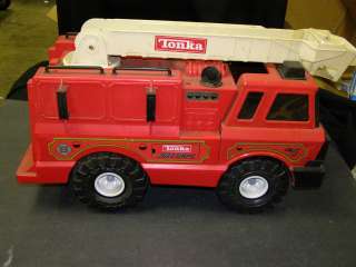 1996 Hasbro Tonka No 5 Red Fire Truck Metal Cab Plastic Body # 90219 