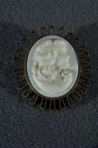 ANTIQUE FANCY CREAM COLORED GLASS ROMAN CAMEO FANCY HUGE OVAL PIN 
