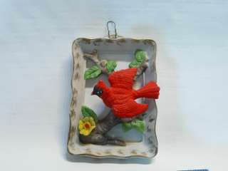 Cardinal bird Figurine picture carved Vintage Napcoware ?? Japan RARE 