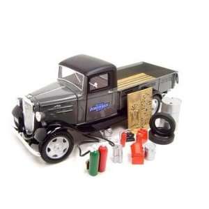  1935 CHEVROLET PICK UP 124 DIECAST MODEL 