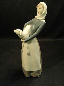 ADORABLE LLADRO PORCELAIN GIRL with LAMB FIGURINE, #4505, RETIRED 