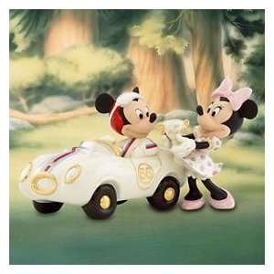  Lenox Disney Winners Circle with Mickey Mouse Figurine 