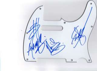 THREE DAYS GRACE GROUP SIGNED PICKGUARD ALL 4 *PROOF*  