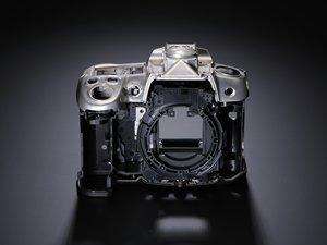 Nikon D7000 16.2MP DX Format CMOS Digital SLR with 3.0 Inch LCD (Body 