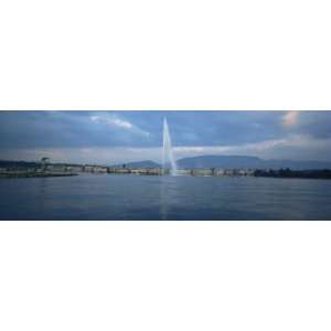  Huge Water Fountain on Lake Genava, Geneva, Switzerland 