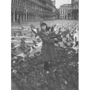  Venetian Woman Feeding a Hoard of Pigeons in the Piazza 