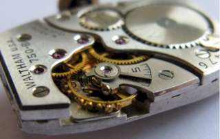 used vintage rectangular Waltham 750  B watch movement 17 jewels (4 
